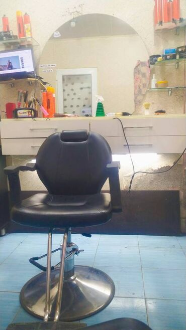 Tibbi arakəsmələr: Salon mebeli guzgu ilə birlikdə 180 manata kreslosuz 180 manata bebel