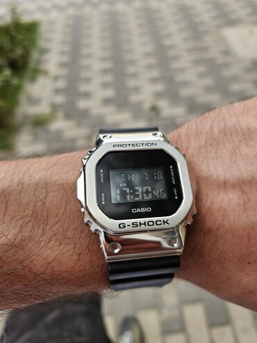 rəsmli beretlər: Б/у, Наручные часы, G-Shock, цвет - Черный