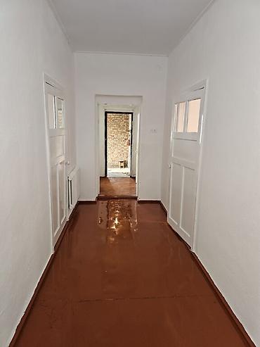 Продажа коттеджей и домов: Срочно продаю дом в Люксембурге. 5 комнат.более — 8