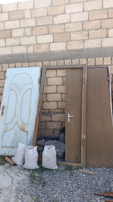 Divanlar: ❇️ Seyf qapı. Ölçü 90x205 qiymət 100 manat kod:4085 xuru&amp;zeze