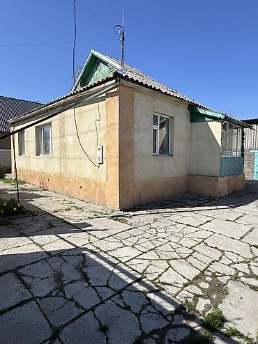 Продажа коттеджей и домов: ✨Продаётся дом в с. Сокулук✨ 🏡Характеристики: • Участок - 10 соток • at lalafo.kg — 1 Продажа коттеджей и домов: ✨Продаётся дом в с. Сокулук✨ 🏡Характеристики: • Участок - 10 соток • — 1