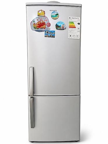 mini refrigerator: Холодильник Shivaki, серебристый, с нижней морозильной камерой — 1