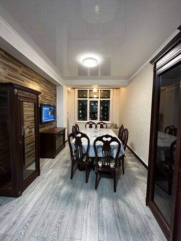 дом палатка: 3 бөлмө, Менчик ээси, Чогуу жашоосу жок, Толугу менен эмереги бар