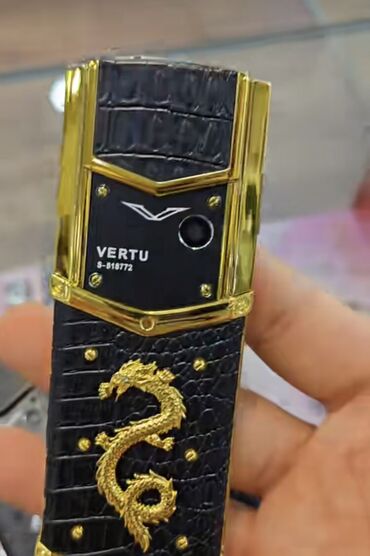 xor telefon qiymeti: Vertu Signature Touch, < 2 GB Memory Capacity, rəng - Qızılı