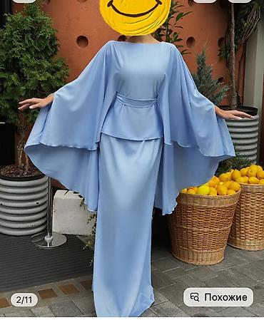 nişan üçün: Zərif açıq mavi rəngdə uzun don. Model: kaftan siluetli, geniş kəpənək — 1