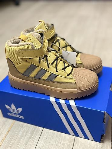 обувь уги: Adidas Originals зимние ботинки для детей - Модель: высокие — 1