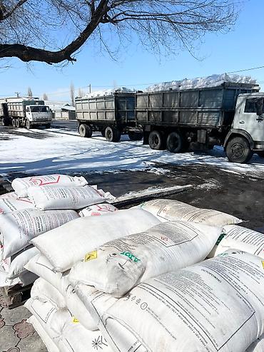 Удобрения и садовая химия: Удобрение Самовывоз — 2