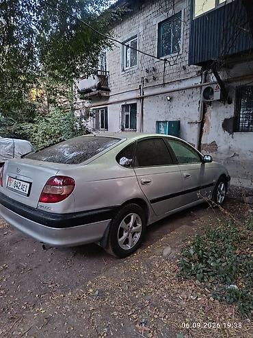 gt 86: Toyota Avensis: 2001 г., 1.8 л, Механика, Бензин, Хэтчбэк — 3