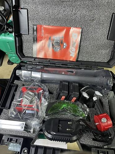 Лазерные уровни: Лазерные уровни (мультилинейные, зелёный луч), аккумуляторные По — 12