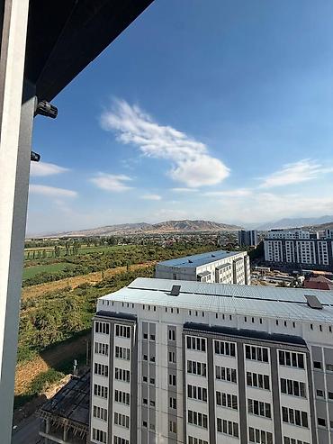 flat osh: Студия, 52 м², ул. Алматинка / Чуй 14 этаж, Свежий ремонт — 2