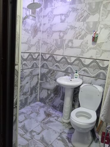 Köhnə tikili: TƏCİLİİ Çox TƏCİLİ Türk liseyin yanı 5/4 tam təmirli 1 otaq 2 otağa -da lalafo.az — 8 Köhnə tikili: TƏCİLİİ Çox TƏCİLİ Türk liseyin yanı 5/4 tam təmirli 1 otaq 2 otağa — 8