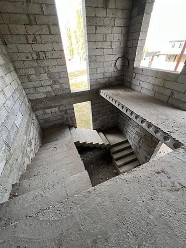 пруд токмок: 6 комнат и более, 240 м², 4 соток, Мыкан, Собственник — 5