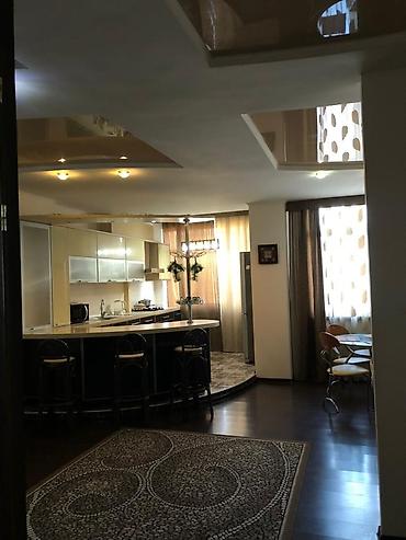 Посуточная аренда квартир: 2 комнаты, Постельное белье, Душевая кабина, Кондиционер — 11