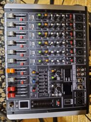 Mikrofonlar: Dinakort ela vəziyyətdə herşeyi isleyr vəziyətdədi bulutuz sistemi var