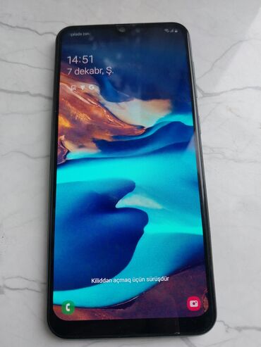 Samsung: Samsung Galaxy A50, 64 GB, Barmaq izi, İki sim kartlı