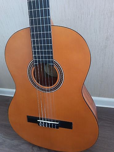 saatli: Klassik gitara, İşlənmiş, Ünvandan götürmə, Ödənişli çatdırılma — 3