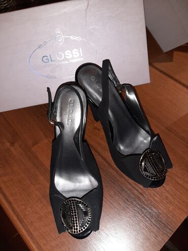 вечерние женские туфли: Туфли 37.5, цвет - Черный