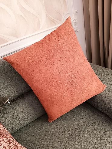 dekor sar: Dekorativ kvadrat yastıq üzləri və içliklə - Ölçü: təxminən 50×50 sm — 3