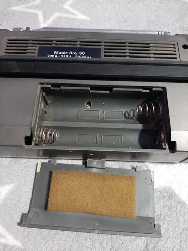 Zvučnici i stereo sistemi: Radion Gruding Muzic Boy 60. original stari model 1980 godine radion — 10