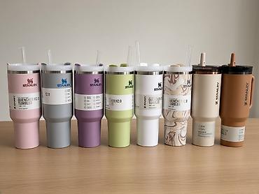 Термокружка Stanley The Quencher H2.0 Tumbler, 40 oz (1,18 л) Топовые at lalafo.kg Термокружка Stanley The Quencher H2.0 Tumbler, 40 oz (1,18 л) Топовые