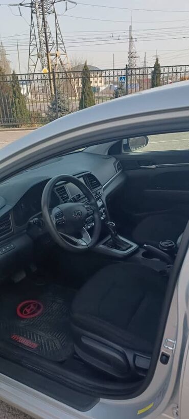 Hyundai: Hyundai Elantra: 2019 г., 2 л, Автомат, Бензин, Седан