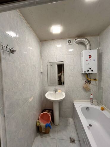 Uzunmüddətli kirayə mənzillər: Nizami rayonu,Xalqlar Dostluğu metrosundan piyada 5 dəqiqəlik — 14