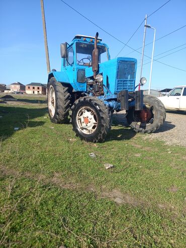 masin ucun aksesuar: Traktor 2000 il, motor 0.9 l, İşlənmiş