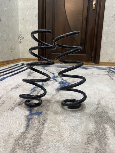 lada aksesuarları: Lada vestanin arxa zavod purjunu satilir eytiyac olmadigi üçün