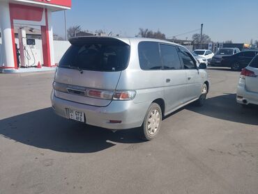 Toyota: Toyota Gaia: 2002 г., 2 л, Автомат, Бензин, Минивэн