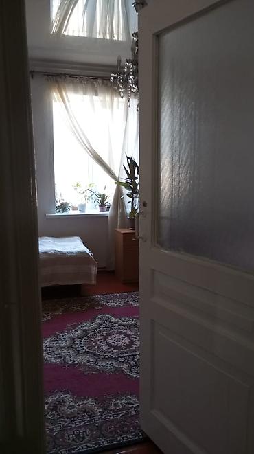 Продажа коттеджей и домов: 2 комнаты, 70 м², 6 соток, Бишкек, Собственник — 12