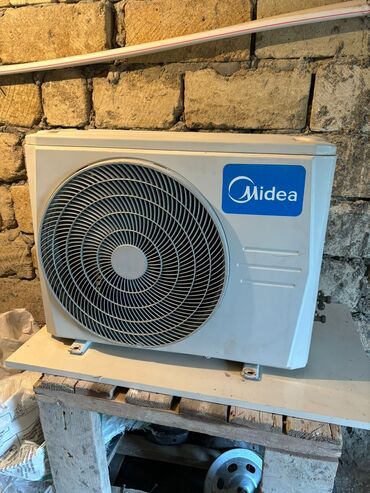 ikinci əl kondisaner: Kondisioner Midea, İşlənmiş, 40-45 kv. m, Split sistem, Kredit yoxdur