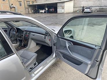 Mercedes-Benz: Mercedes-Benz E-Class: 2000 г., 4.3 л, Бензин, Универсал — 10