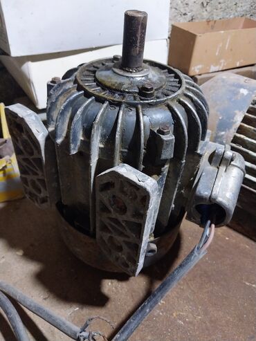 Reduktorlar: Sənaye elektrik mühərrikləri və reduktor komplekti - Şəkillərdə olan — 5