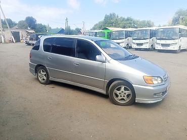 январи 5 1: Toyota Ipsum: 2000 г., 2 л, Автомат, Бензин, Минивэн — 2