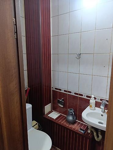 Продажа квартир: Продаётся 3‑комнатная квартира. Локация: Аламедин‑1, 105 серия — 5