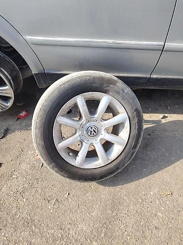 təkərlər r17: Volkswagen orijinal yüngül lehimli disk və təkər komplekti — 1