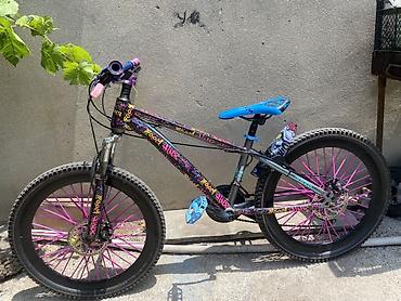 velosiped adidas: BMX/Dirt-stil dağ velosipedi – fərqli dizayn və gücləndirilmiş — 3
