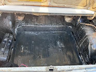 VAZ (LADA): VAZ 2106 sedan 1,6 niva matoru Xüsusiyyətlər: - Kuzov: 4 qapılı — 10