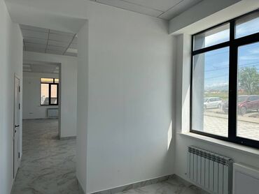 кабинет для салона: Сатам Дүкөн Турак үйдө, 72 кв. м, Жылууланган, 1 кабат