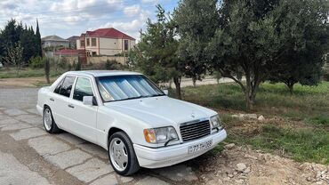 Mercedes-Benz: Mercedes-Benz W124: 2.2 l | 1994 il Sedan — 2