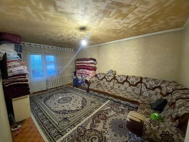 дома под квартиру: 1 комната, 38 м², Индивидуалка, 2 этаж, Косметический ремонт