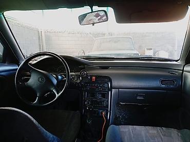 golf variant: Mazda 626: 1992 г., Механика, Бензин, Лифтбек — 3