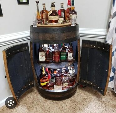 Əntiq mebel: Taxta dolab Restoran, istrahət mərkəzi, cafe, pub, çay evi, şərab evi — 1