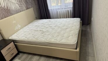 верблюжье одеяло текстиль: Двуспальная кровать, Б/у, С матрасом, Дерево, длина - 2 см