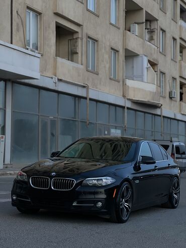 park maşın: BMW 528: 2 l | 2015 il Sedan
