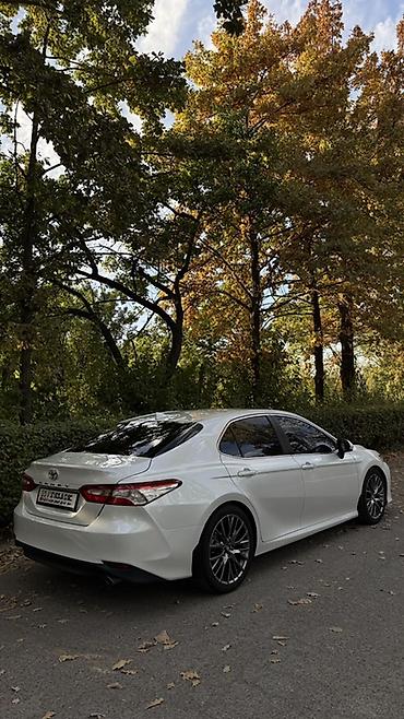 тайота из: Toyota Camry: 2018 г., 2.5 л, Автомат, Бензин, Седан — 2
