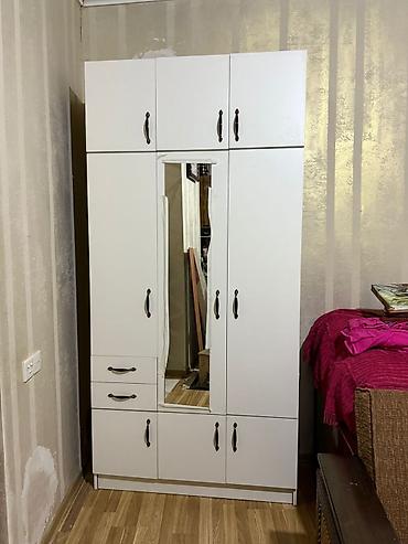 Paltar dolabları, qarderoblar: Geniş həcmli paltar dolabı - Dizayn: Klassik xəttlər, açıq rəng — 3