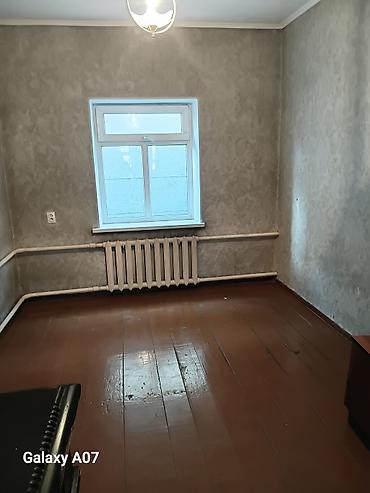 Үйлөрдү сатуу: 3 бөлмө, 2 м², 2 соток, Бишкек, Красный Строитель ж/м Кыймылсыз мүлк агенттиги — 6