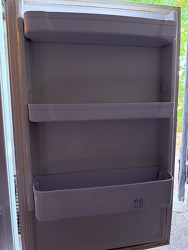 лед экран: Холодильник Indesit, Б/у, Двухкамерный — 3