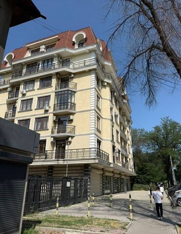 Продажа квартир: 4 комнаты, 133 м², Элитка, 2 этаж, Дизайнерский ремонт